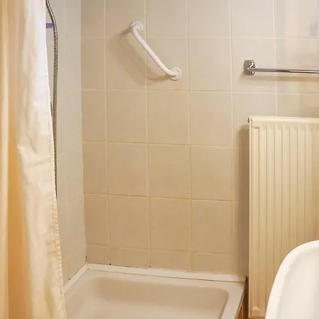 Amazing In W/ Wifi And 1 Bedrooms *
