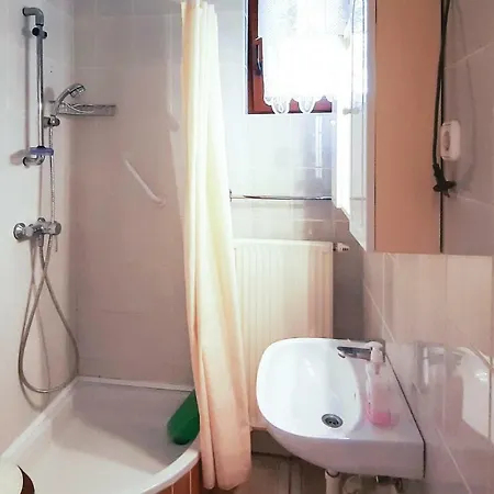 Apartment Amazing In W/ Wifi And 1 Bedrooms
