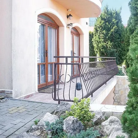 Apartment Amazing In W/ Wifi And 1 Bedrooms Zalakaros